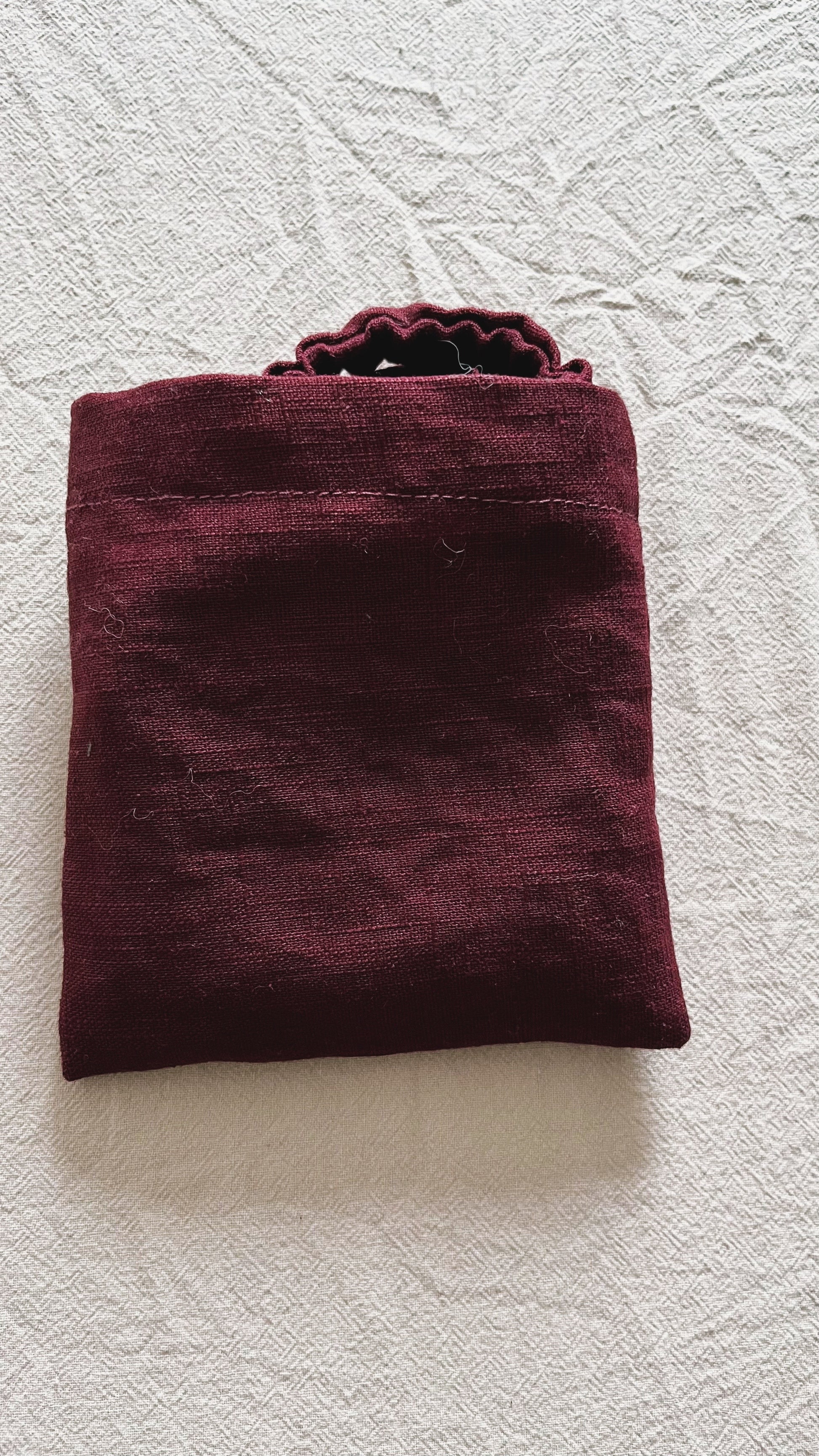 Washed linen sleep mask with keeper pouch - Mulberry red - Walker & Walker